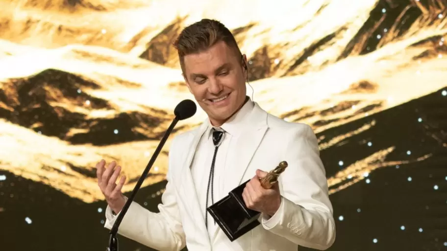 Santiago del Moro gan el Martn Fierro de Oro