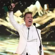 Lo que nadie mostró de los Martín Fierro 2025: papelones, escotes infernales y los secretos mejor guardados de la noche