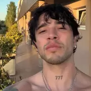 Los mejores memes de Julián Serrano tras el anuncio de embarazo de Oriana Sabatini y Paulo Dybala