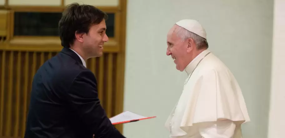 Odino Faccia junto al Papa Francisco