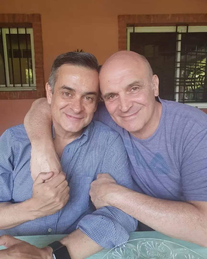 Espert junto a Rosales