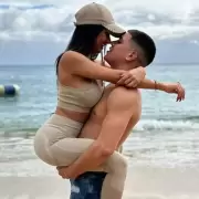 Daniela Celis se puso muy nerviosa cuando le preguntaron si volvera con Thiago Medina: "A ver si nos volvemos a enamorar"