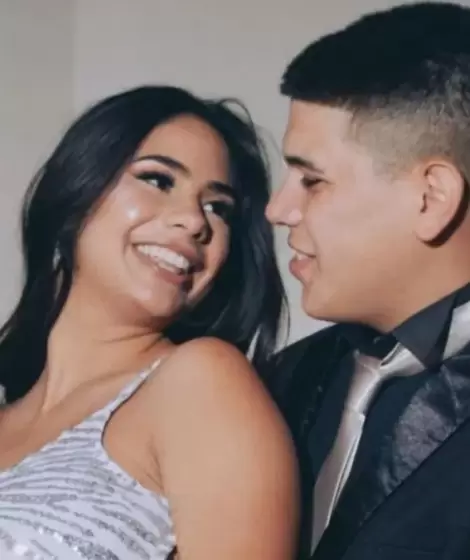 Thiago Medina le habra pedido matrimonio a Daniela Celis