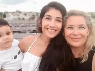 Luna, su mam y su hijo