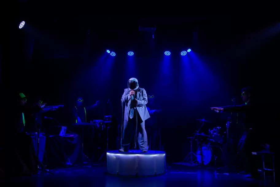 "Cruda, hija de los '90"