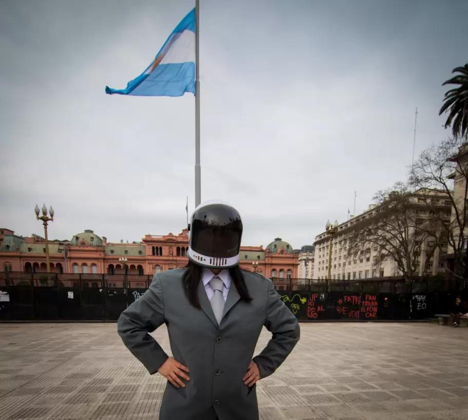 "Cruda, hija de los '90"