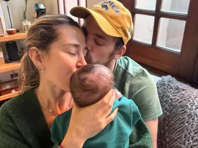 Jimena Barn y Matas Palleiro junto a su hijo Arturo