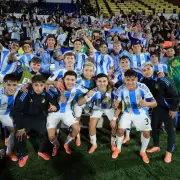 Milei busca la foto con la Sub-20 en Chile mientras desfinancia a las Selecciones y le da la espalda a la iniciativa 2030 de la Conmebol