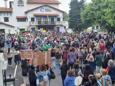 Familias y prestadores tomaron la Agencia Nacional de Discapacidad tras el veto de Milei a la Ley de Emergencia"