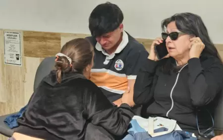 David y ngeles, el hijo y la mam de la mujer que fue duramente atacada