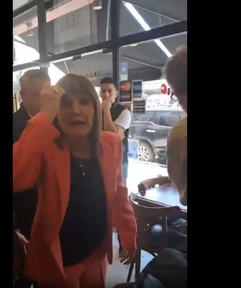 Patricia Bullrich, sacada