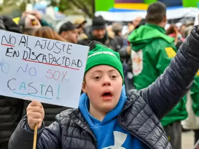 Personas con discapacidad se movilizaron en todo el pas por la restitucin de sus pensiones