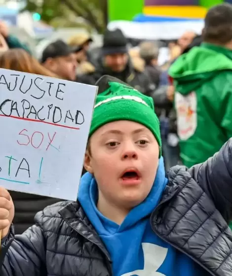 Personas con discapacidad se movilizaron en todo el pas por la restitucin de sus pensiones