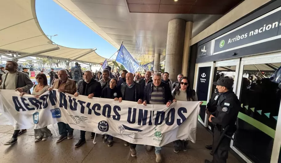 La medida de fuerza de APLA afectó a más de 60 vuelos y 7000 pasajeros.