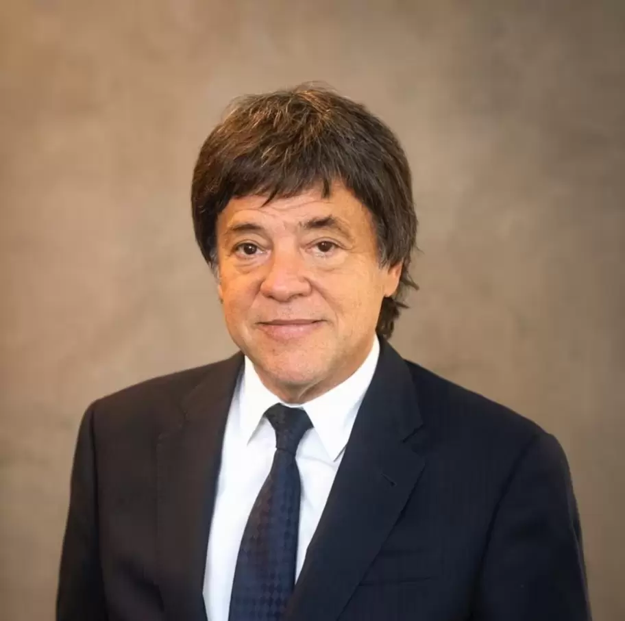 Gustavo Scaglione compró Telefe