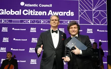 Scott Bessent y Javier Milei