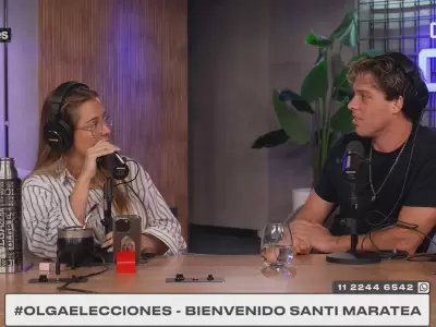 Santiago Maratea con Nati Jota en Olga