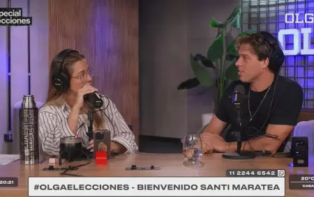 Santiago Maratea con Nati Jota en Olga