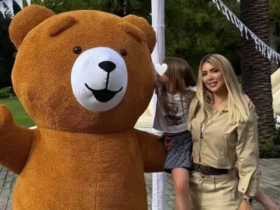 Wanda Nara junto a Isabella