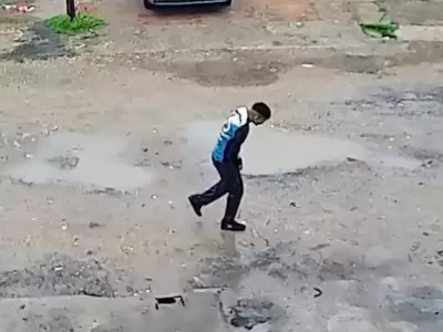 Las ltimas imgenes de Nicols Toms Duarte, el adolescente de 18 aos que desapareci tras salir a bailar en Ezeiza.