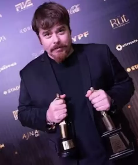 Migue Granados pag su propio Martn Fierro?