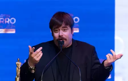 Migue Granados pag su propio Martn Fierro?