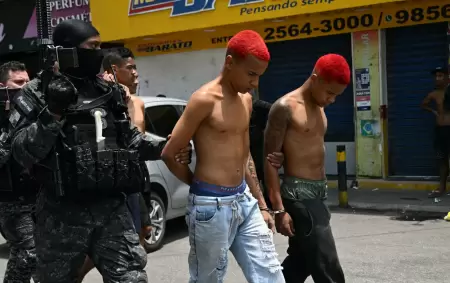 Foto de la represi�n contra el Comando Vermelho