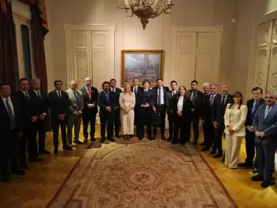 Reunin con 20 gobernadores y exclusiones polticas en la Casa Rosada