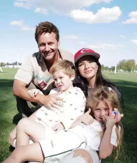 Benjamn Vicua, la China Surez y sus hijos