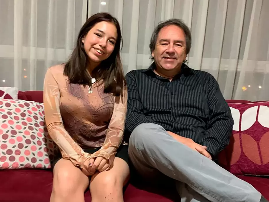 Matilda Lily y su papá Pablo López