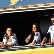 Dua Lipa, de cantar hits argentinos a celebrar el triunfo de Boca ante River: "Me encanta la energa de la gente"