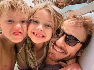 Benjamn Vicua y sus hijos