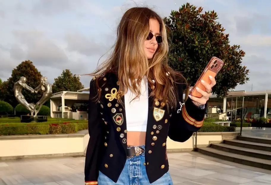 La China Suárez respondió a sus haters o fanáticos en redes, todo con el mismo fin: hundir a sus enemigos