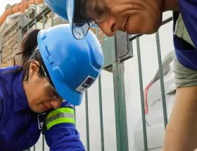 Milei avanza con la privatizacin del agua y habilita el corte del servicio por falta de pago