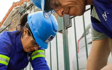 Milei avanza con la privatizacin del agua y habilita el corte del servicio por falta de pago