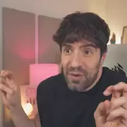 Martín Cirio se calzó la peluca y defendió una parte de la reforma laboral de Milei: "A mí me pareció perfecto"