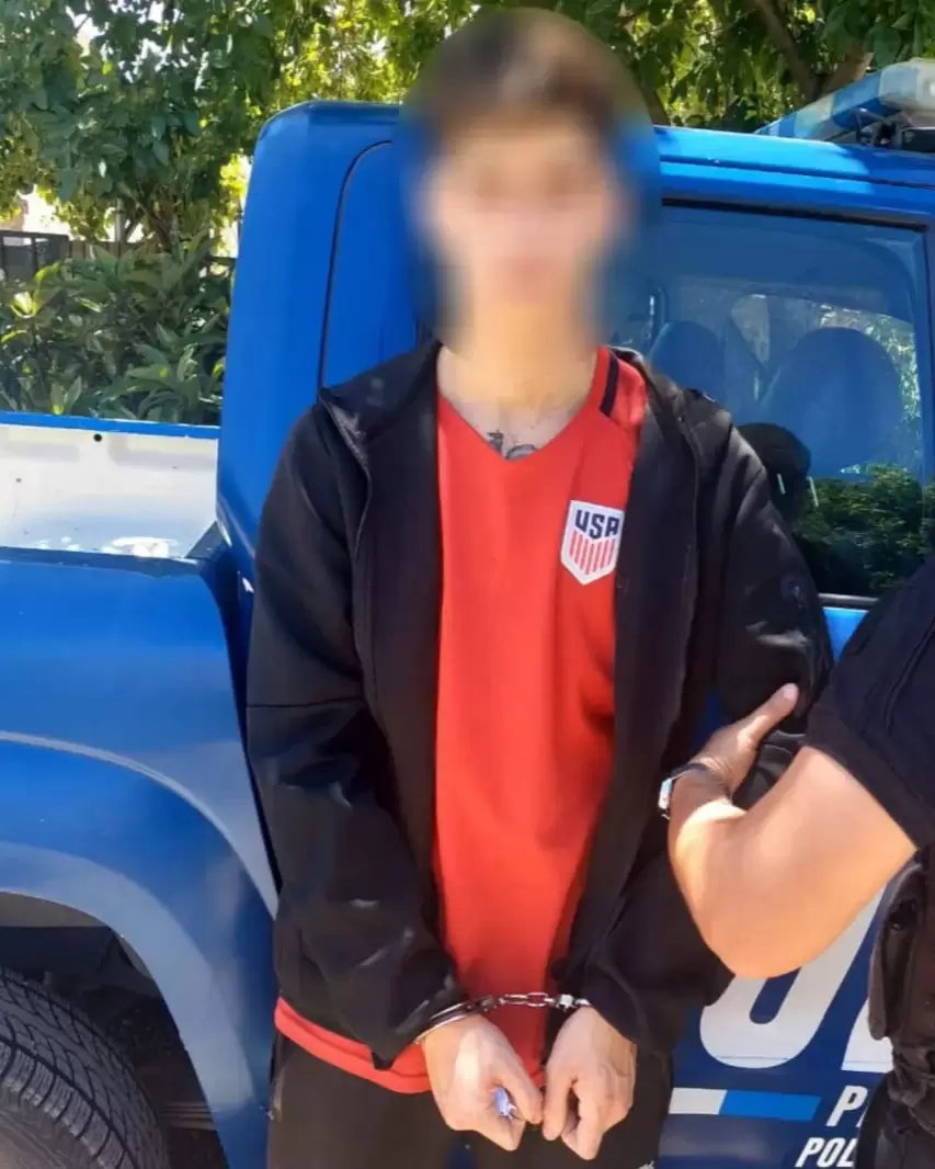 Una joven de 19 aos pelea por su vida tras recibir un tiro en la garganta en Puerto General San Martn