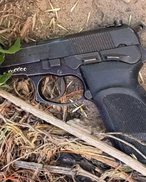 Una joven de 19 aos pelea por su vida tras recibir un tiro en la garganta en Puerto General San Martn