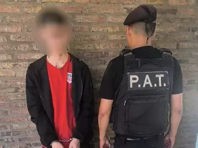 Una joven de 19 aos pelea por su vida tras recibir un tiro en la garganta en Puerto General San Martn