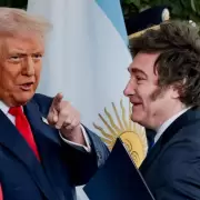 Milei en lo importante: mientras el país se cae a pedazos, él disfruta del sorteo del Mundial en EE. UU. con Trump