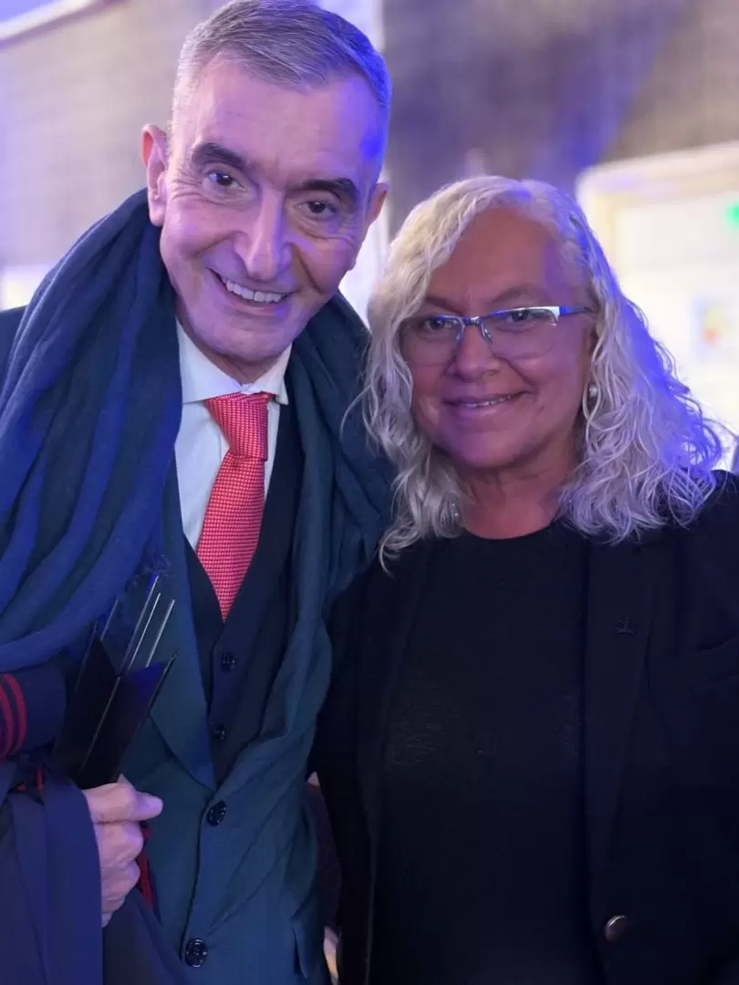 Nelson Castro y Gabriela Gatica Ruiz en los premios Eikon.