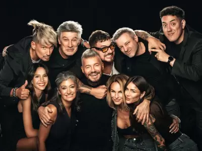 Marcelo Tinelli y el equipo de "Estamos de Paso"