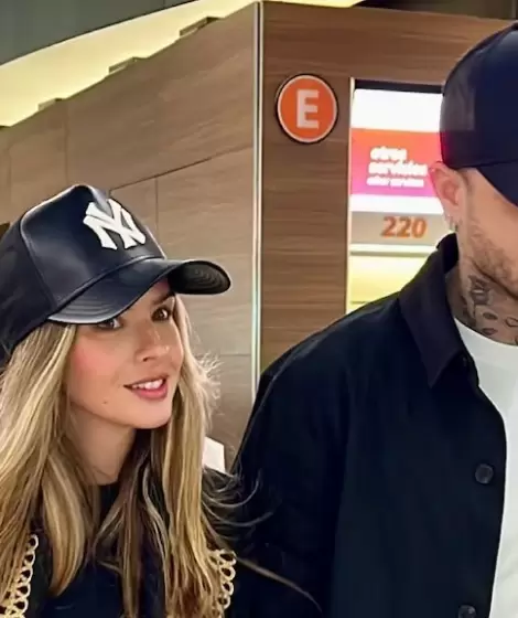 La China Surez y Mauro Icardi en el Aeropuerto de Ezeiza, rumbo a Turquia