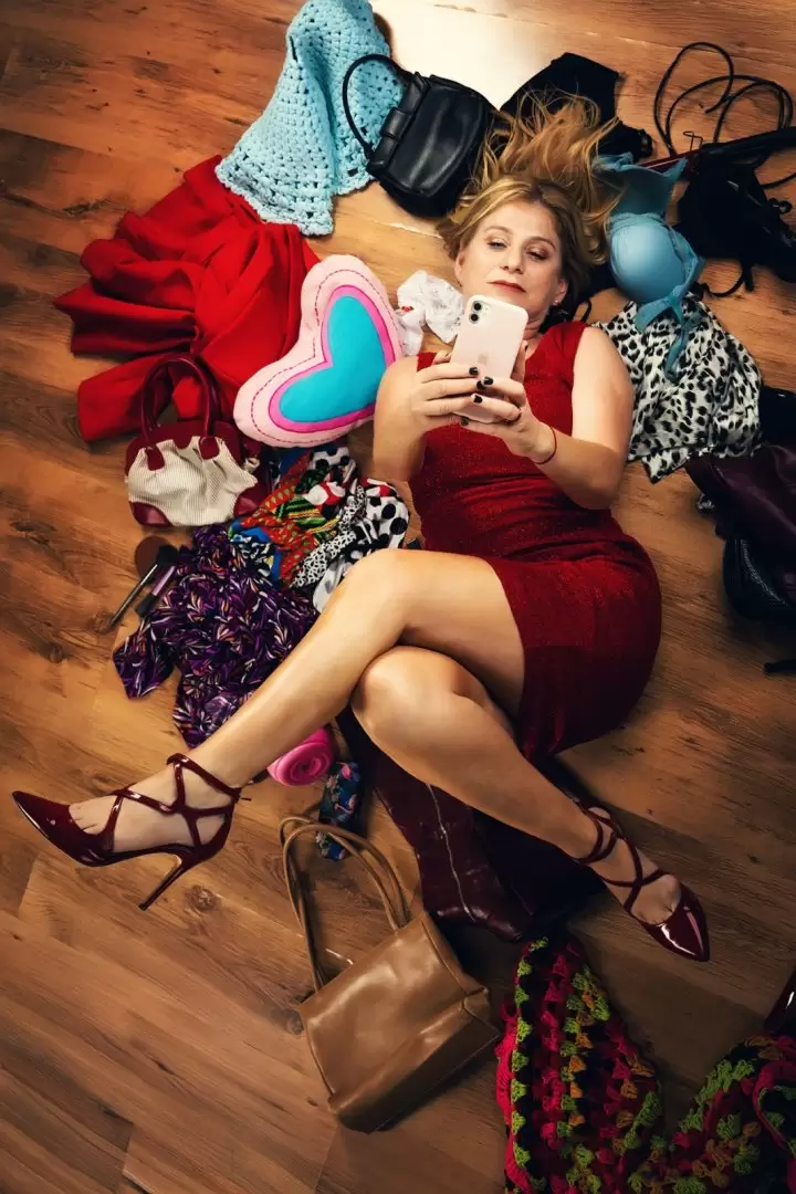 Emilia Mazer y una propuesta diferente con "Las de siempre, chat de amigas".