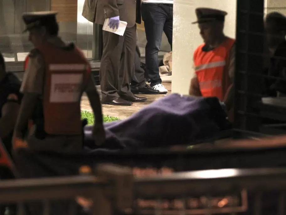 El cuerpo de Nisman tras ser encontrado sin vida en su departamento de Puerto Madero