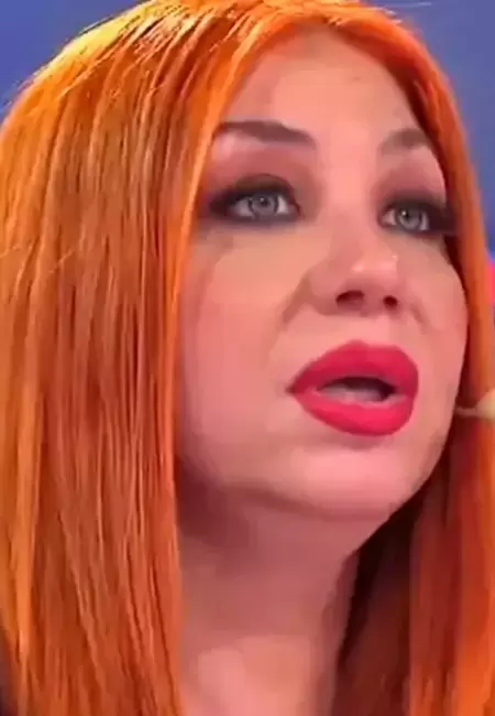 Lowrdez Fern�ndez se quebr� y luego se ri� de los ataques de otras mujeres.