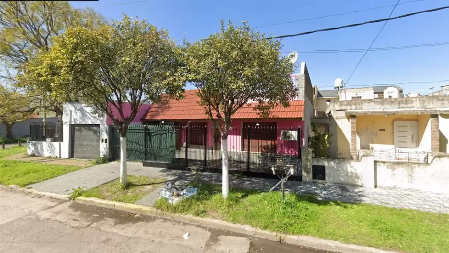 La casa de Lanús donde asesinaron a puñaladas a Santiago Nahuel López Monte.