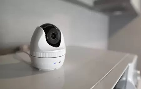 C�maras dom�sticas modernas permiten monitorear el hogar desde el celular, con alertas en tiempo real.