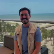 Vivir con VIH en Argentina: la historia de Matías Romero con un Estado cada vez más ausente