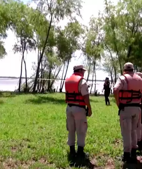 La vctima apareci flotando con mltiples pualadas